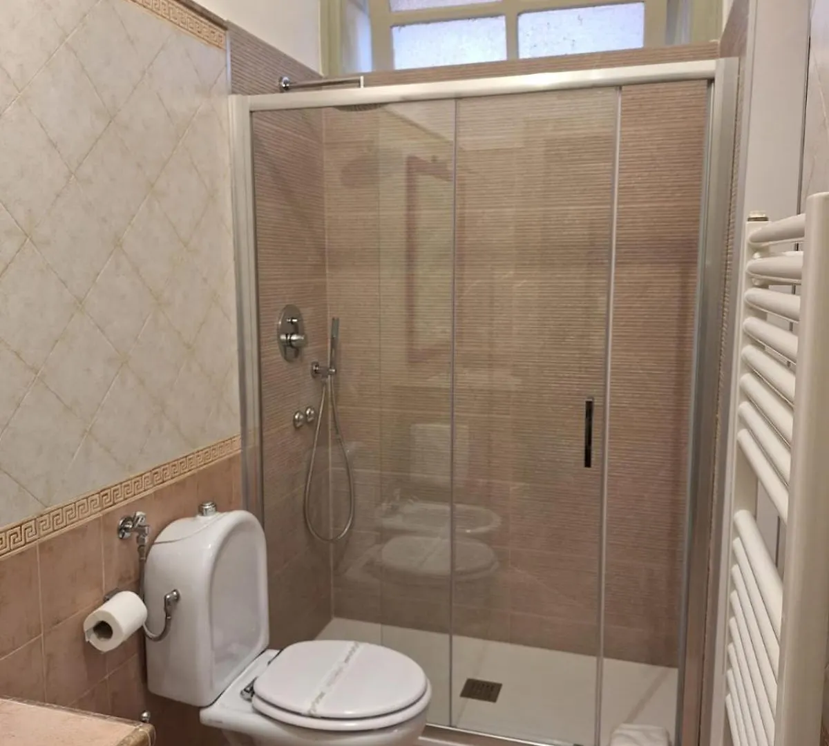 Civico 43 Otel Messina İtalya